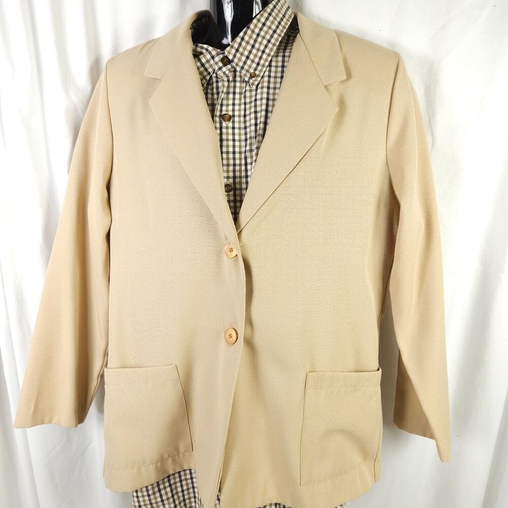 Perfect for Spring over shorts. Classic Beige light weight Women's Blazer